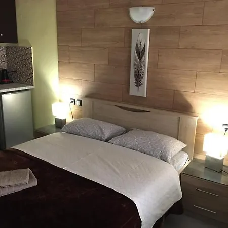 G M 1 Kentro In The Heart Of The