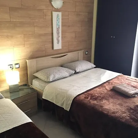 G M 1 Kentro In The Heart Of The * 拉里萨