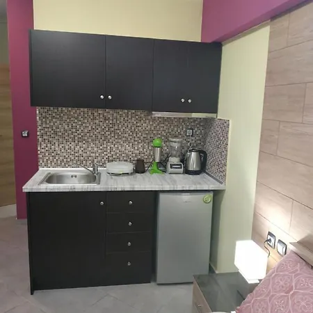 G M 1 Kentro In The Heart Of The *