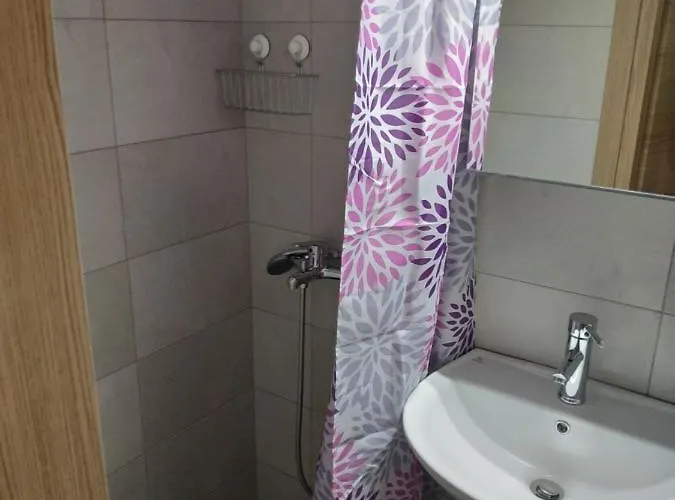 G M 1 Kentro In The Heart Of The